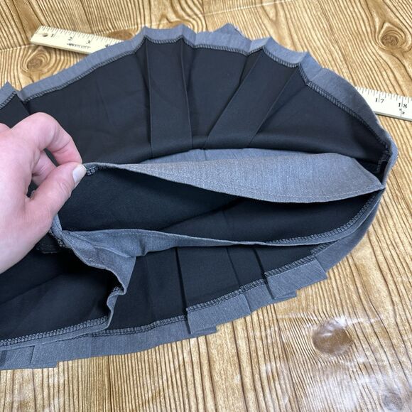 Rebil Pleated Tennis Mini Skirt Women’s Size Large NWT Shorts Under - Picture 8 of 15